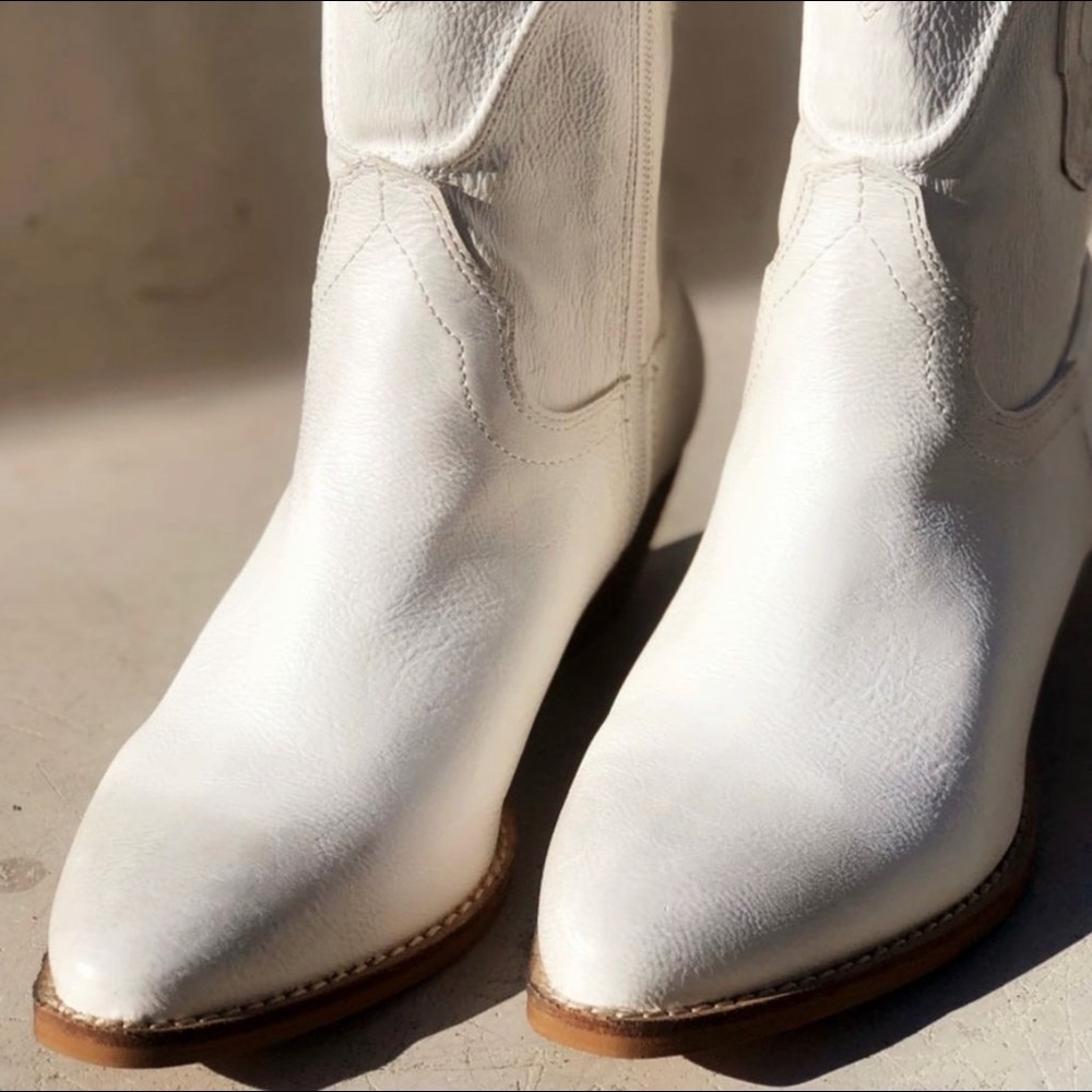 Last Pair New Distressed Western Bootie - Picture 10 of 16